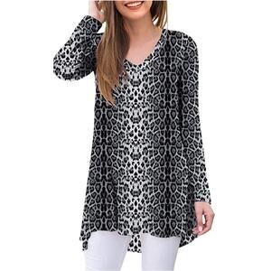 New Boutique Feisty Leopard Grey Long Sleeve Tunic Top
